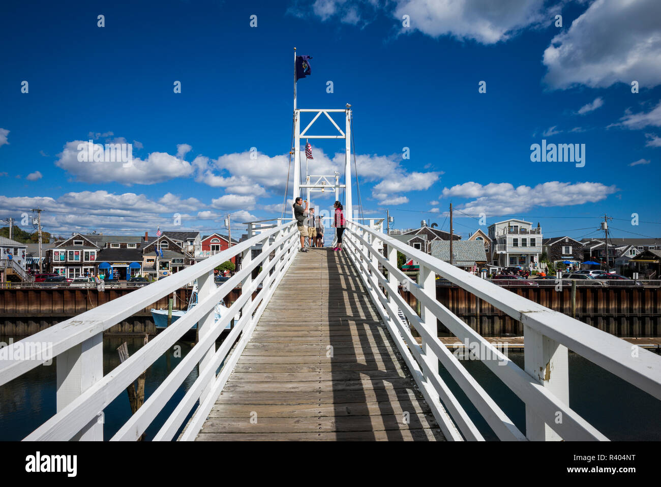 USA, Maine, Ogunquit, Perkins Cove, pedestrian drawbridge Stock Photo