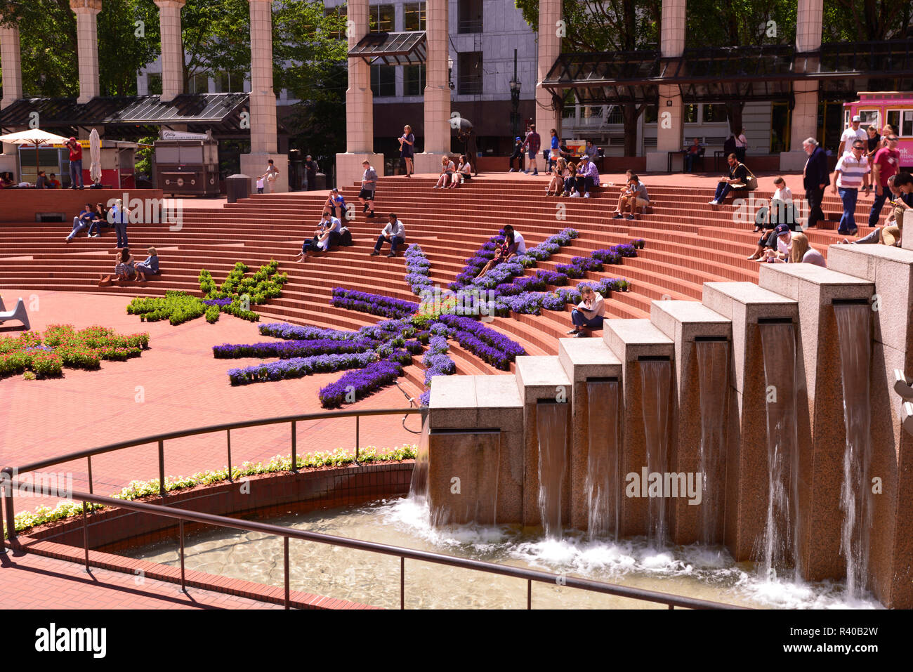 Rose festival portland square hires stock photography and images Alamy