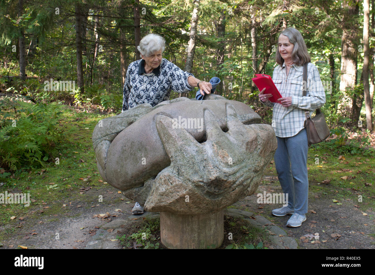 USA, Minnesota, Eagan, Caponi Art Park, Nugget Sculpture (MR Stock
