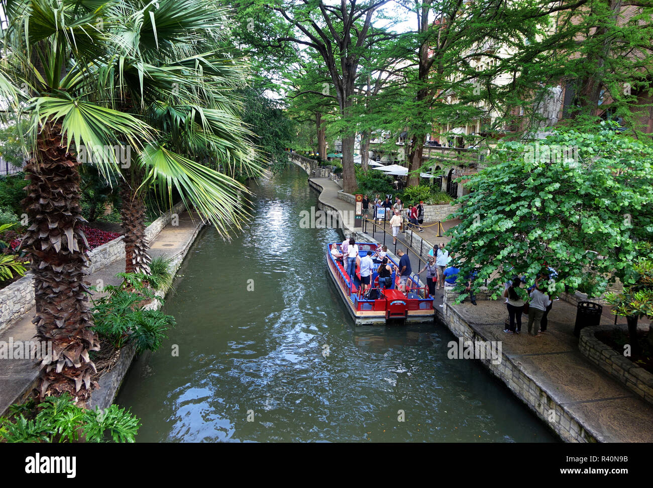 Riverwalk texas summer hi-res stock photography and images - Alamy