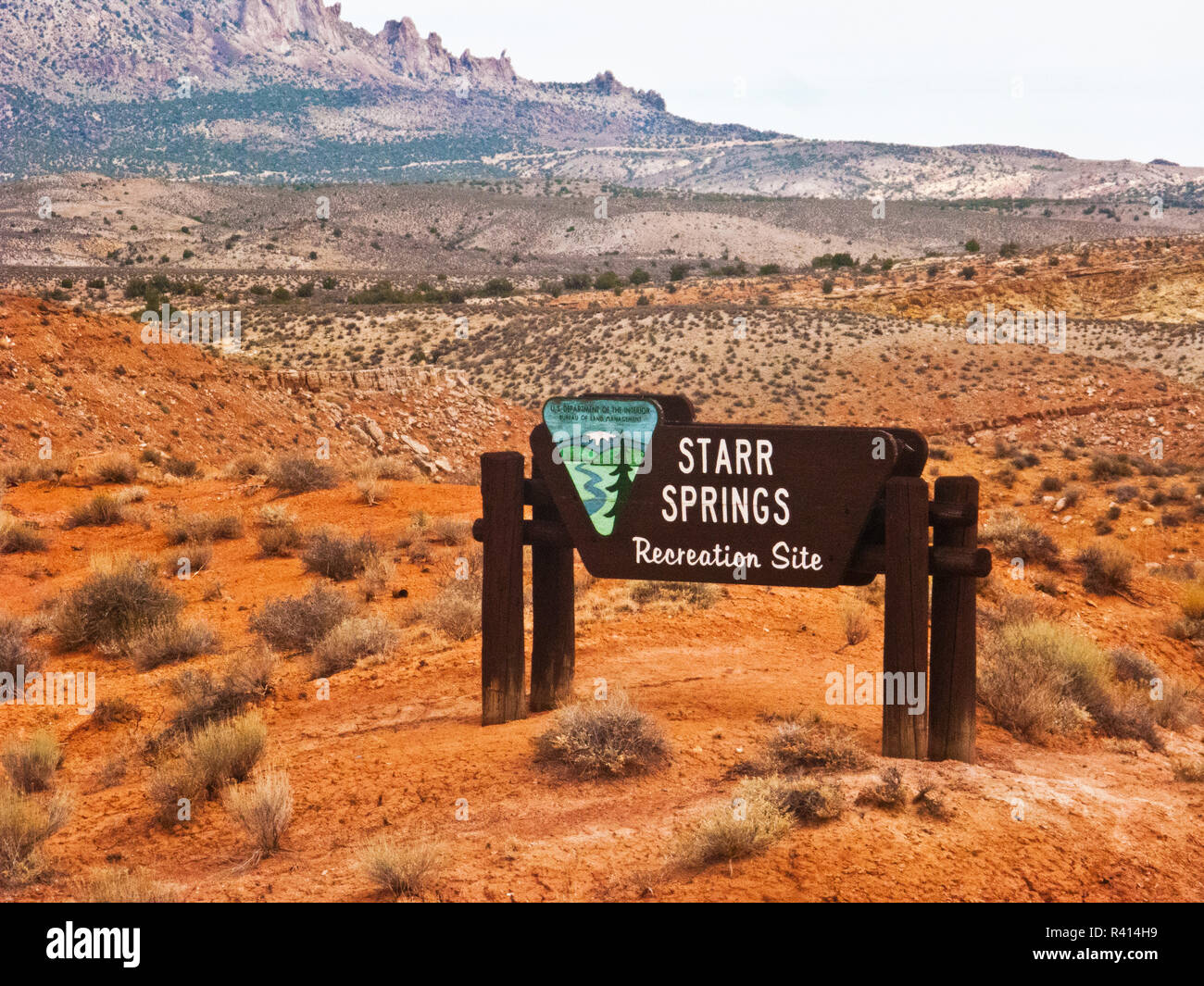 USA, Utah, Henry Mountains from SR 276, Star Springs Recreational Site
