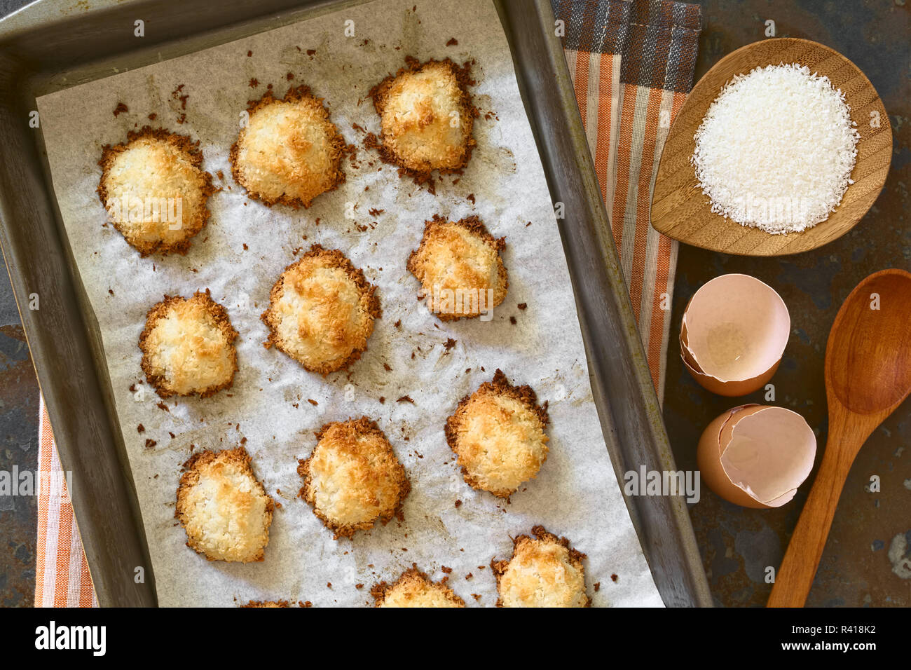 Macaroons Pan Pan coco pan hi-res stock photography and images - Alamy