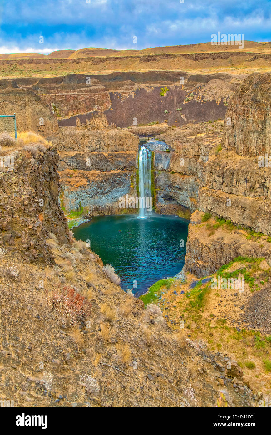 USA, Washington State, Palouse Falls. Waterfall and canyon landscape. Credit as: Fred Lord / Jaynes Gallery / DanitaDelimont.com Stock Photo