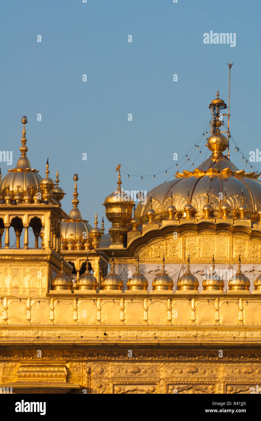 Golden temple amritsar close hi-res stock photography and images - Alamy