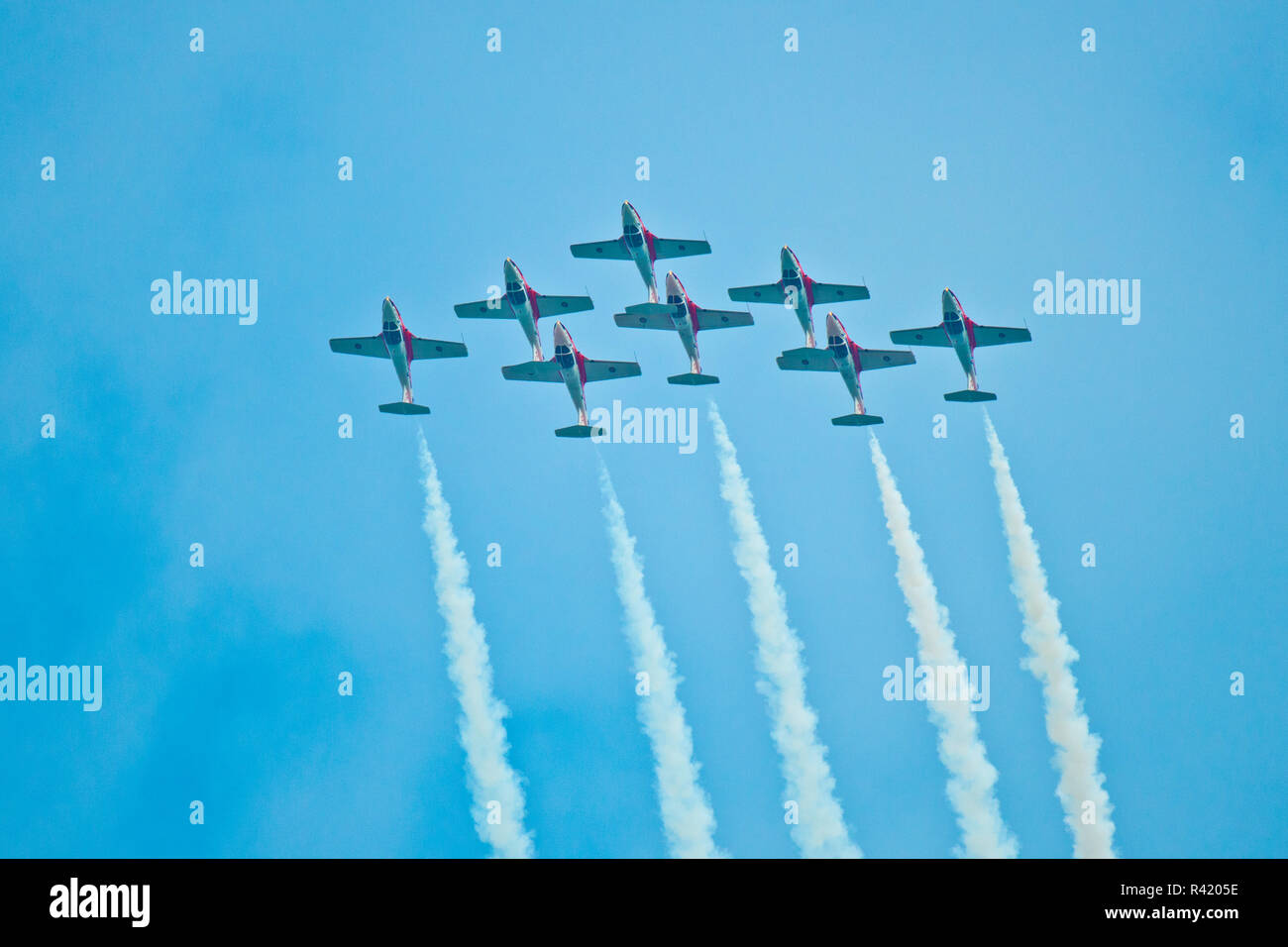 USA, Wisconsin, Oshkosh, AirVenture 2016, Canadian Air Force Snowbirds Aerobatic Team Aircraft flying Canadair CT-114 Tudor Jets formation Pattern Stock Photo