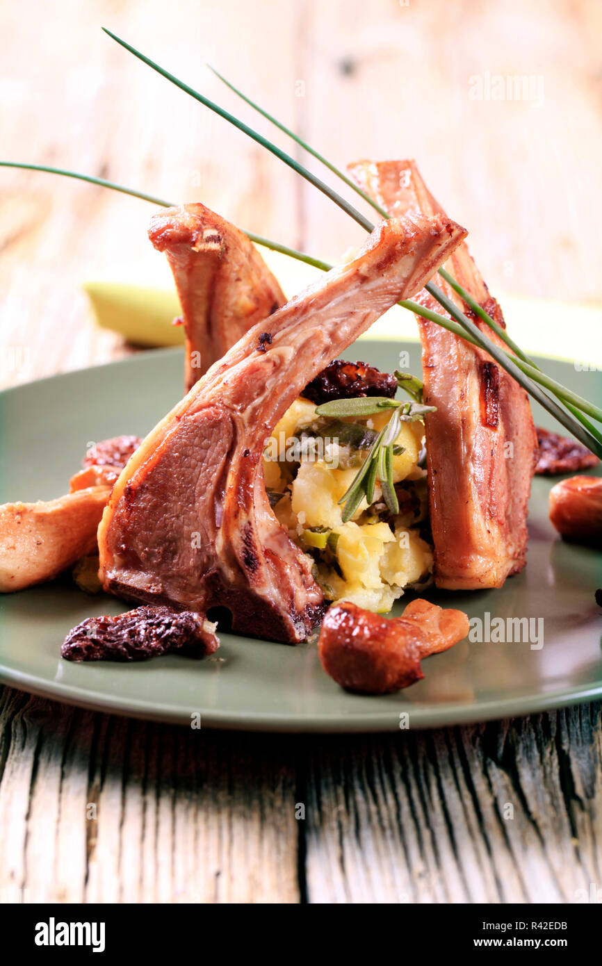 Roast lamb chops Stock Photo - Alamy