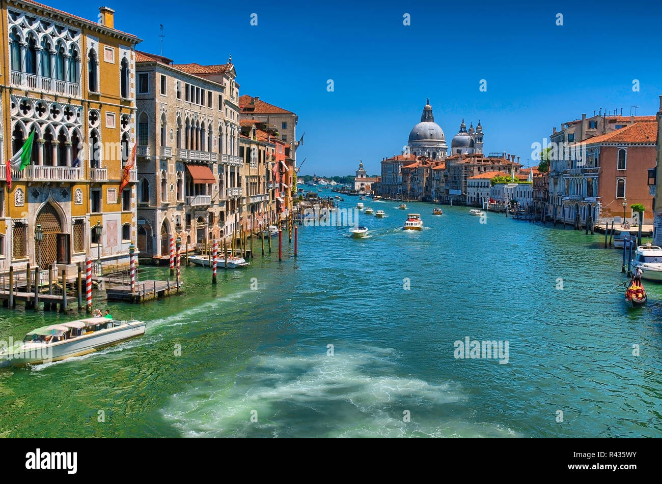 Gorgeous view of the Grand Canal and Basilica Santa Maria della Stock ...
