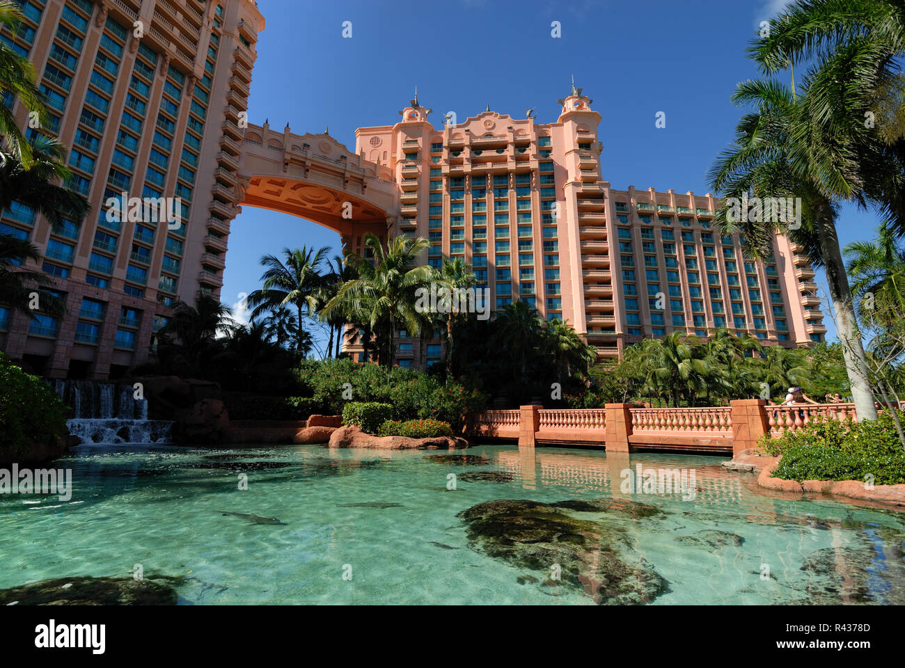 Atlantis hotel bahamas hi-res stock photography and images - Page 3 - Alamy