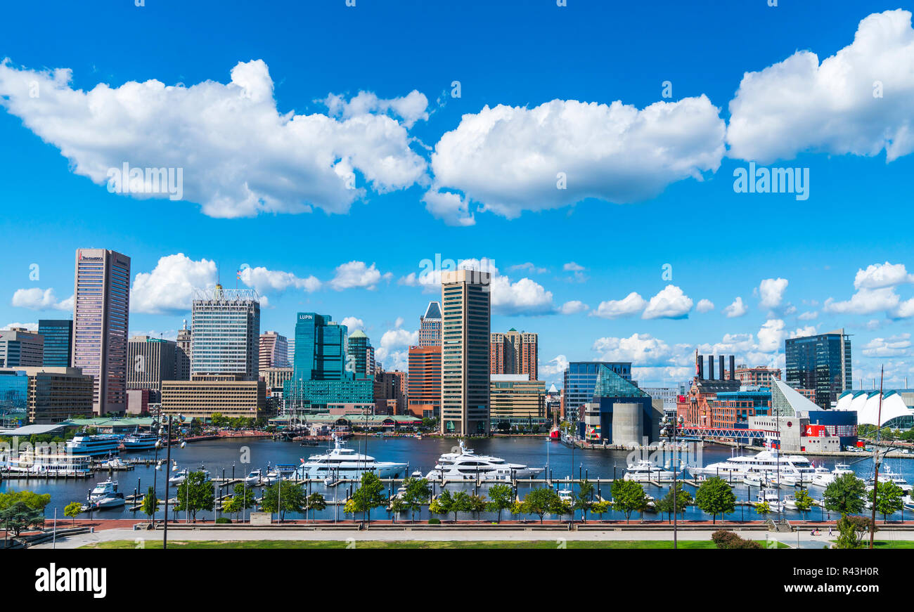 baltimore,maryland,usa. 09-07-17 : Baltimore skyline on sunny day Stock  Photo - Alamy