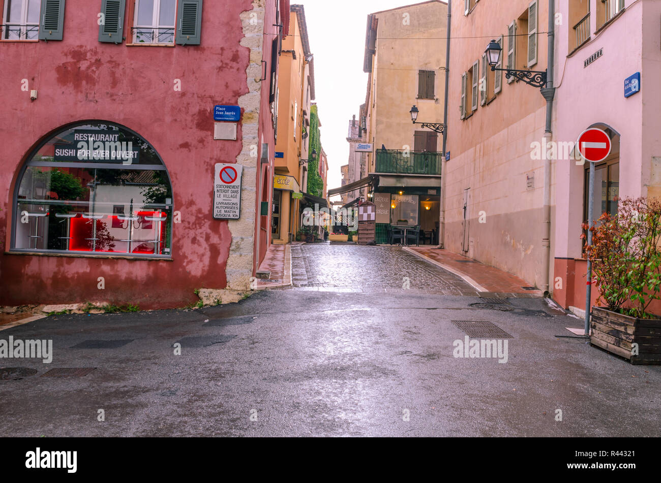 Mouans sartoux hires stock photography and images Alamy