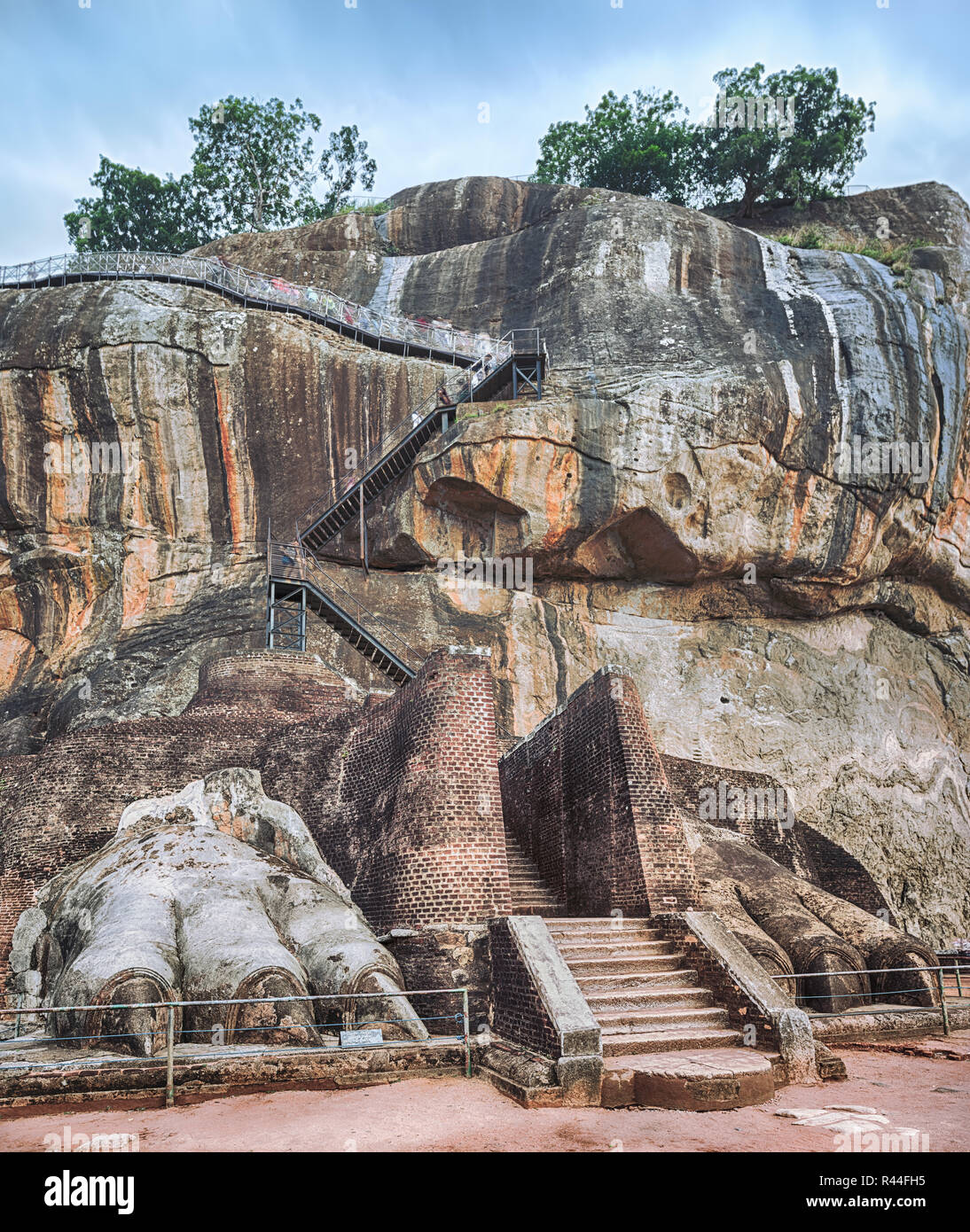 sigiriya-rock-panorama-stock-photo-alamy