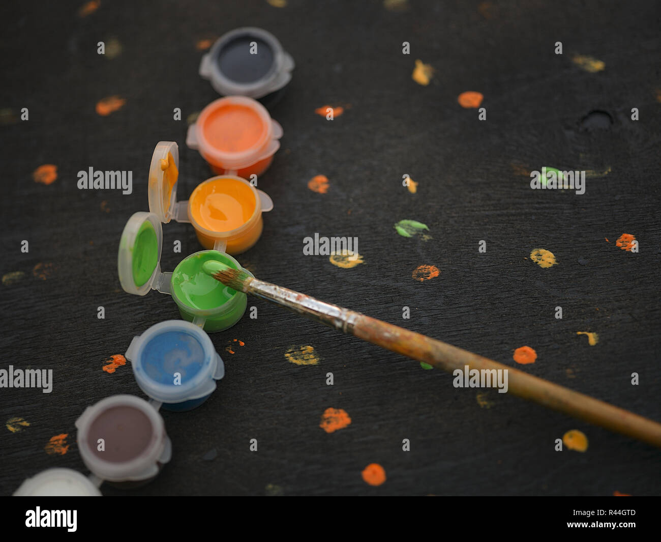 artist palette and brush Stock Photo