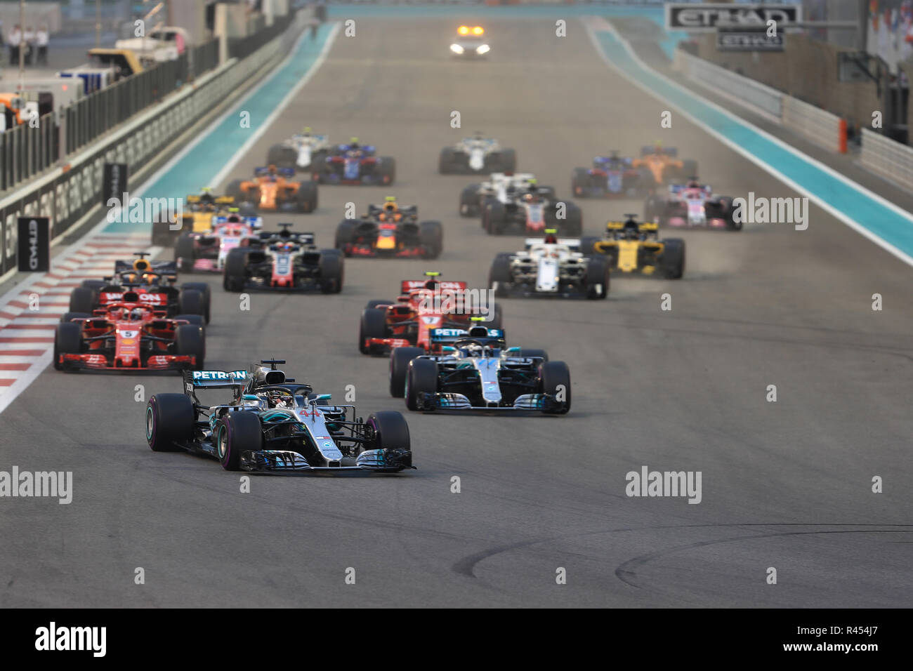 25th November 2018, Yas Marina, Abu Dhabi, United Arab Emirates; Etihad ...