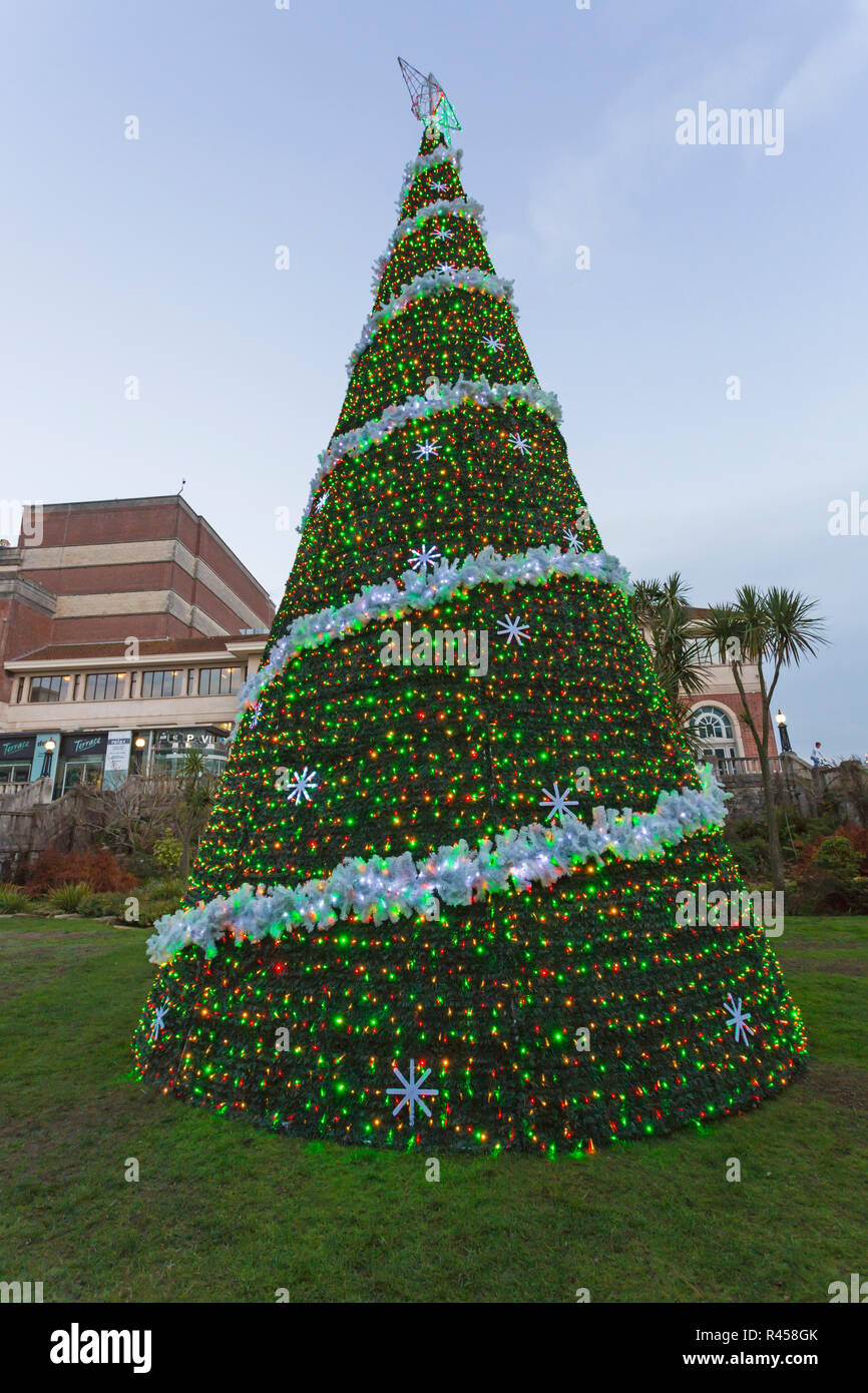 Bournemouth, Dorset, UK. 25th Nov 2018. Bournemouth's first Christmas