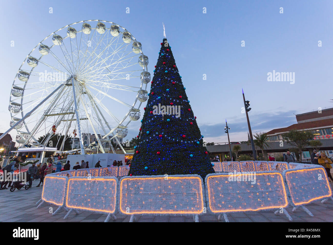 Bournemouth, Dorset, UK. 25th Nov 2018. Bournemouth's first Christmas