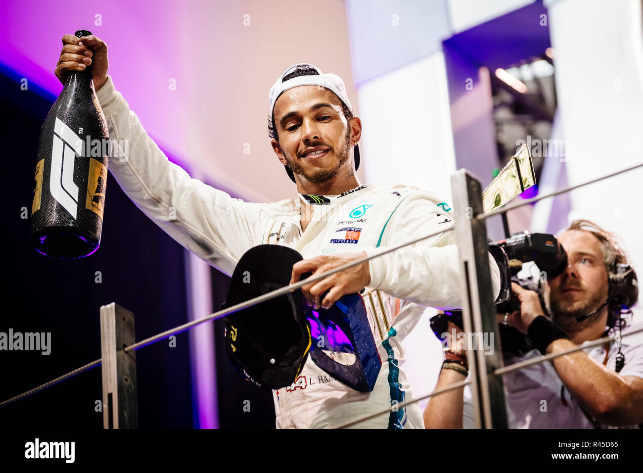 Abu Dhabi, UAE. 25th Nov, 2018. Mercedes AMG Petronas F1 Team’s British ...