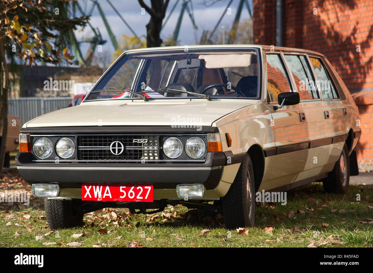 Fso passenger automobile factory warsaw hi-res stock photography and ...