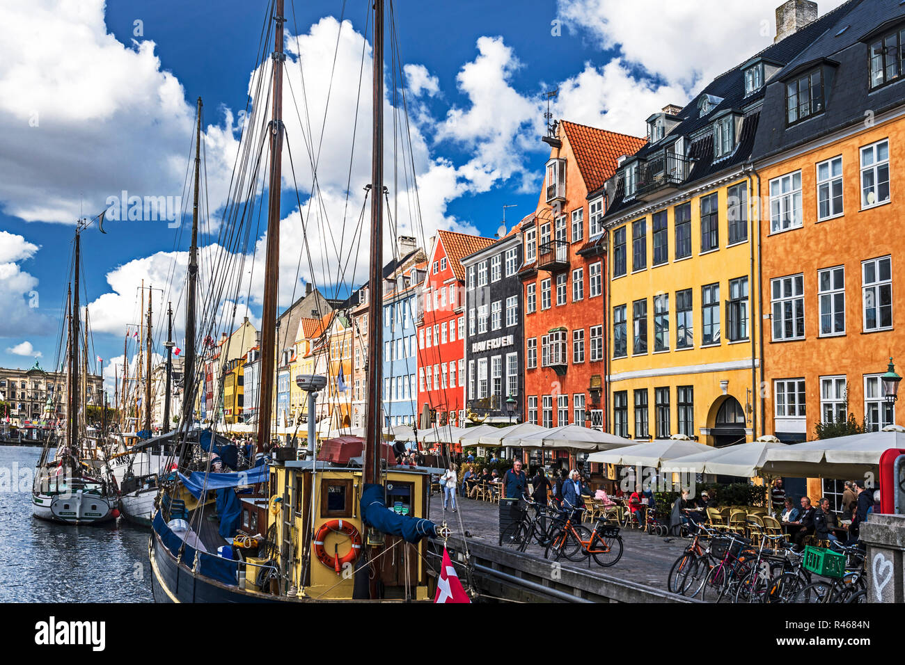 Copenhagen (Denmark); Nyhavn, the old harbour; Nyhavn, vergnügungsviertel Stock Photo