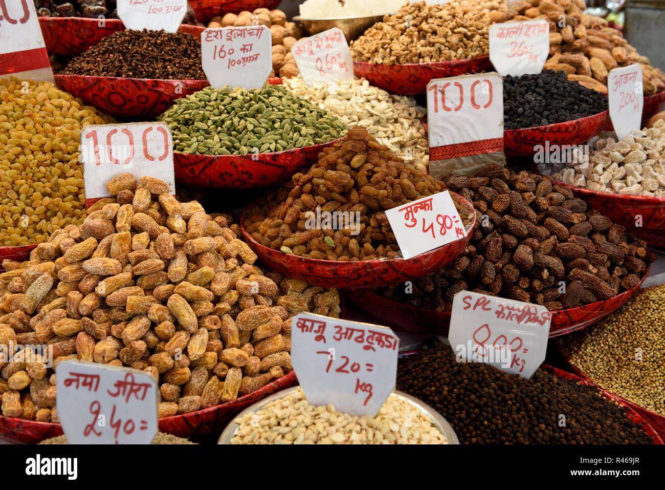 Indian cooking spices in piles High Resolution Stock Photography and