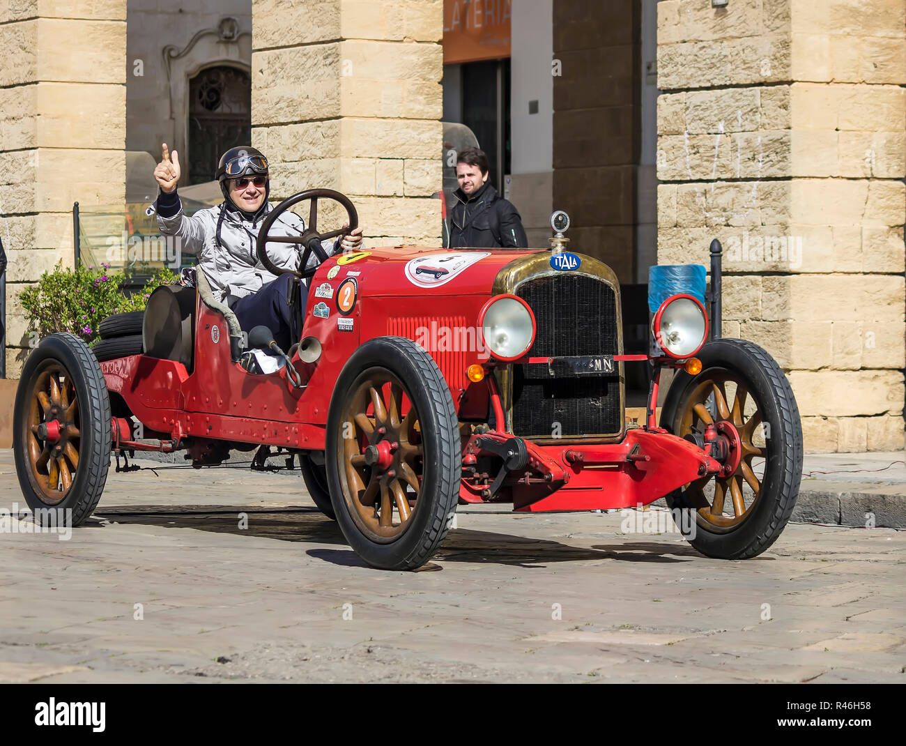 File:Targa automobilistica Italia 1932 102897•CA Cagliari anteriore Flickr  - woody1778a.jpg - Wikimedia Commons