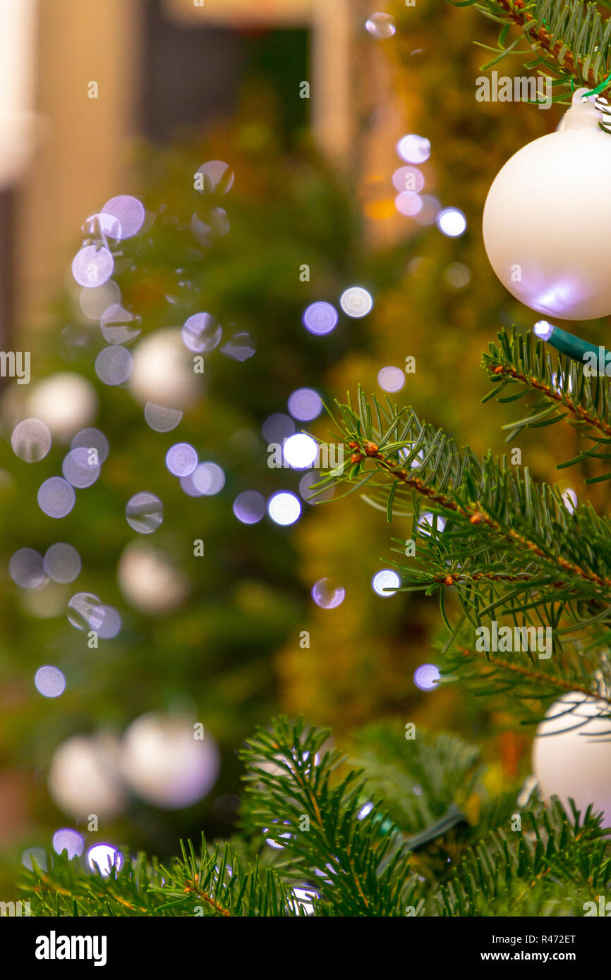 Christmas tree with white lights and wight balls Stock Photo Alamy