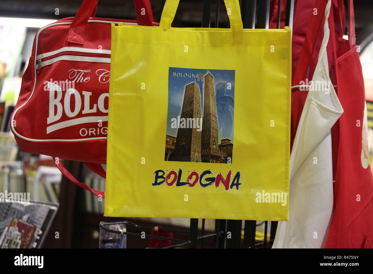 bologna souvenir shop