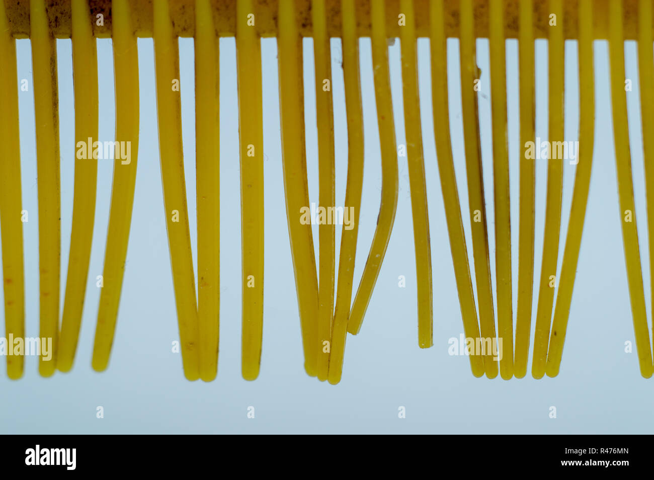 Broken comb hires stock photography and images Alamy