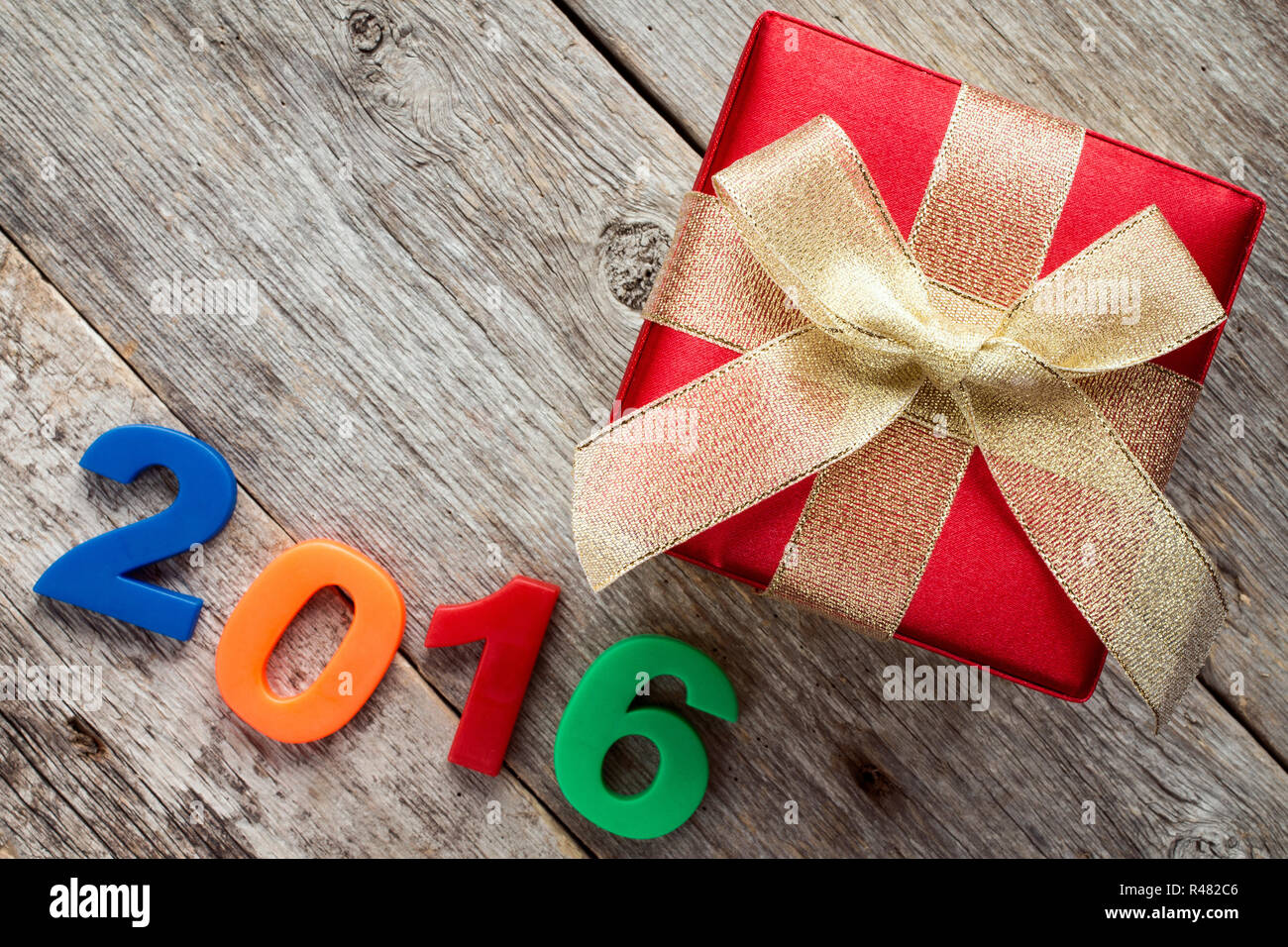 Gift box and a 2016 sign Stock Photo - Alamy