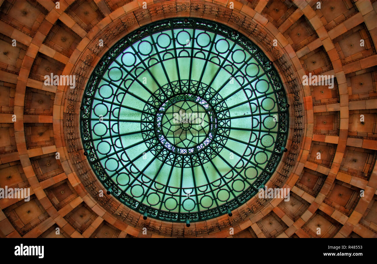 The majestic grand rotunda by architect Daniel Burnham of the Pennsylvanian Apartments in Pittsburgh, PA.  Previously the Pittsburgh Union Station. Stock Photo