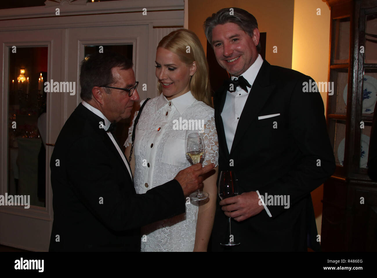 Cornelia Poletto, Judith Rakers, Jan Hofer, Verleihung des Champagne Preis fuer Lebensfreude, Hotel Louis C. Jacob, Hamburg, 25.04.2016 Stock Photo