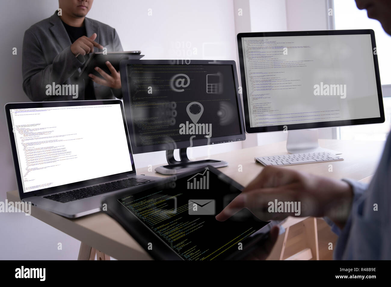 Coding software hi-res stock photography and images - Alamy