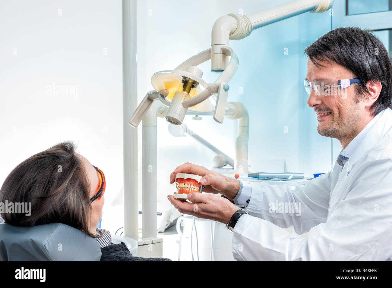 Customer Teeth Mouth teeth dentist pine hi-res stock photography and images - Alamy