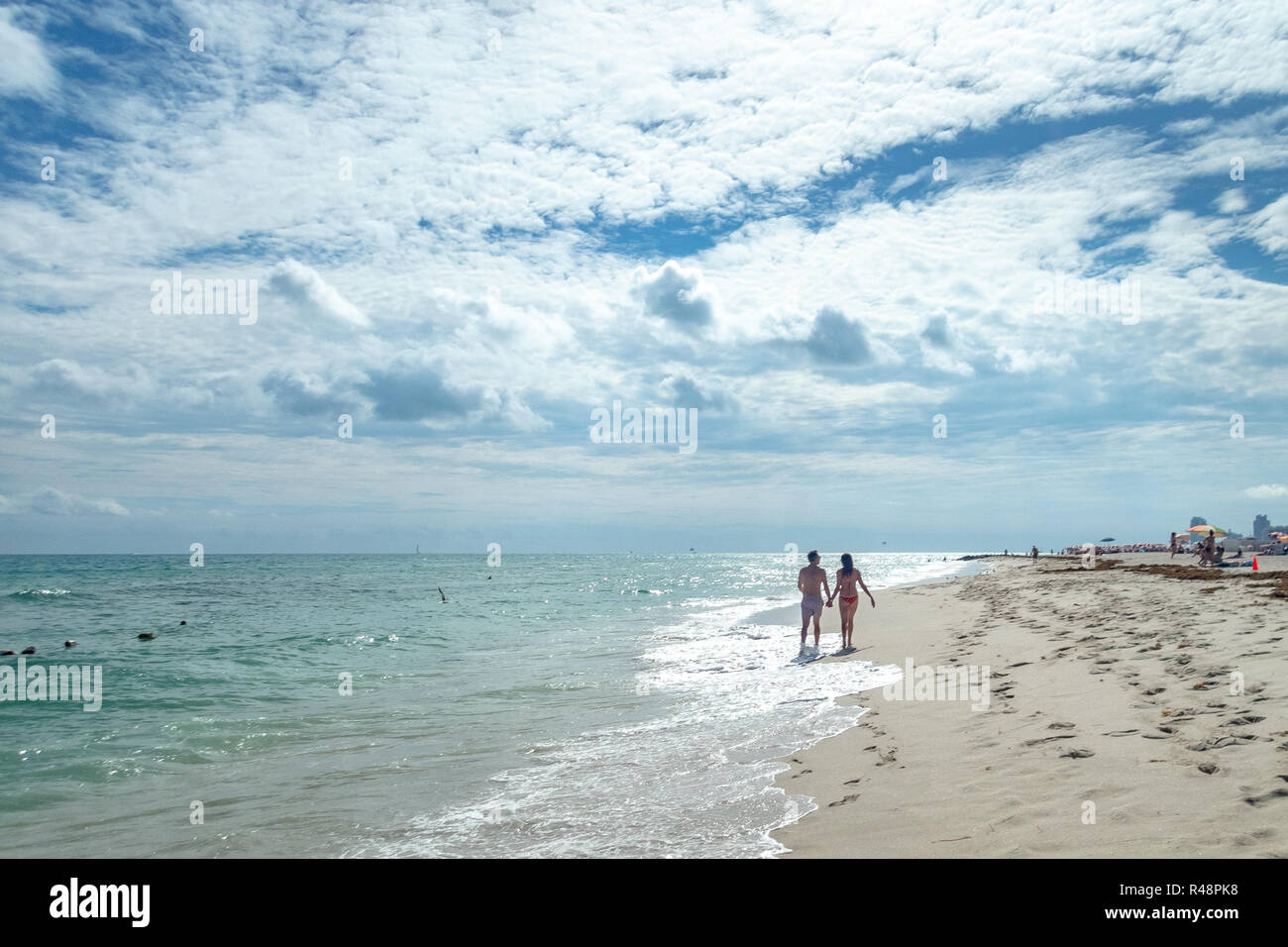 Miami Beach, USA, 23 November 2018.  A couple walks in Miami Beach, Florida.  Photo by Enrique Shore Stock Photo