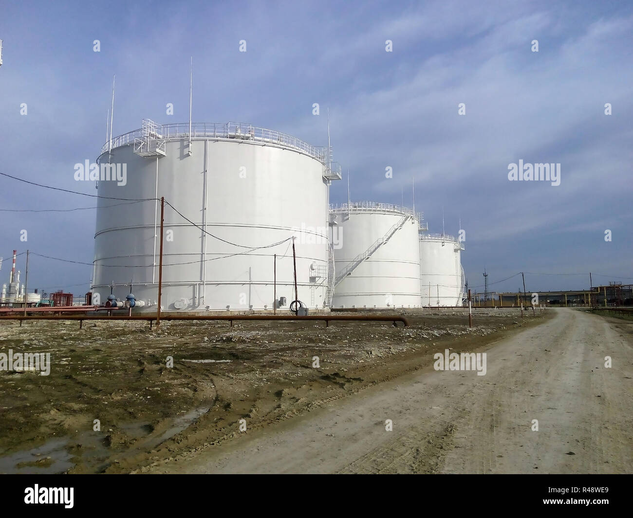 Storage tanks for petroleum products Stock Photo Alamy