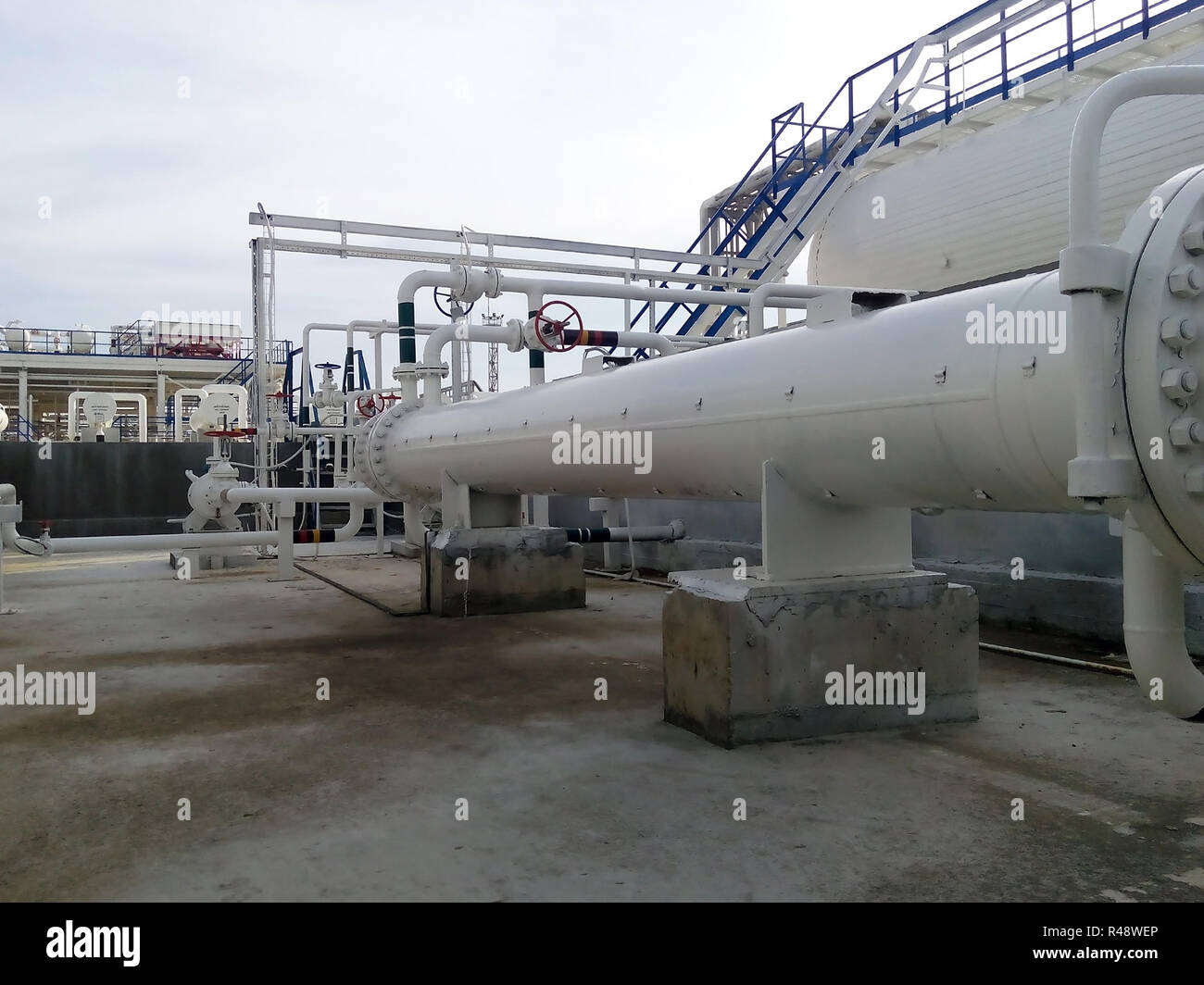 Heat exchanger in a refinery Stock Photo - Alamy
