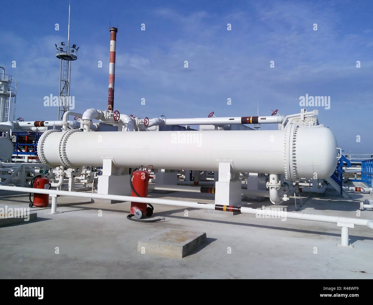 Steam reforming hydrogen plant hi-res stock photography and images - Alamy