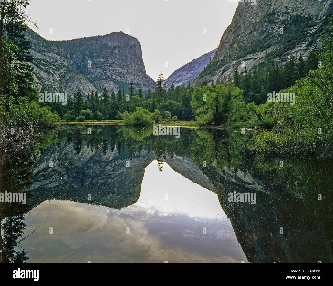Yosemite sunrise mirror lake hi-res stock photography and images - Alamy