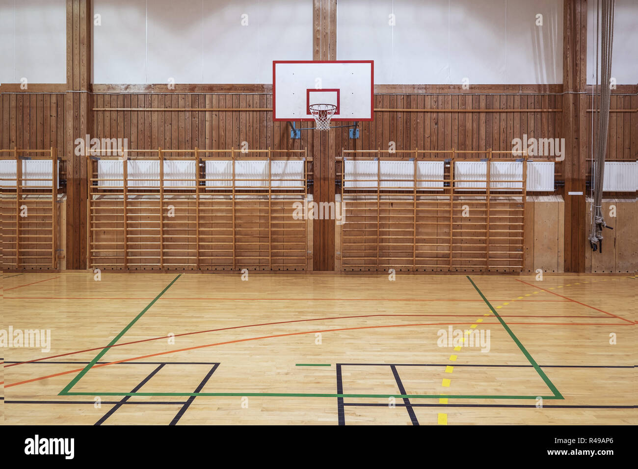 Sports school gym vintage hires stock photography and images Alamy