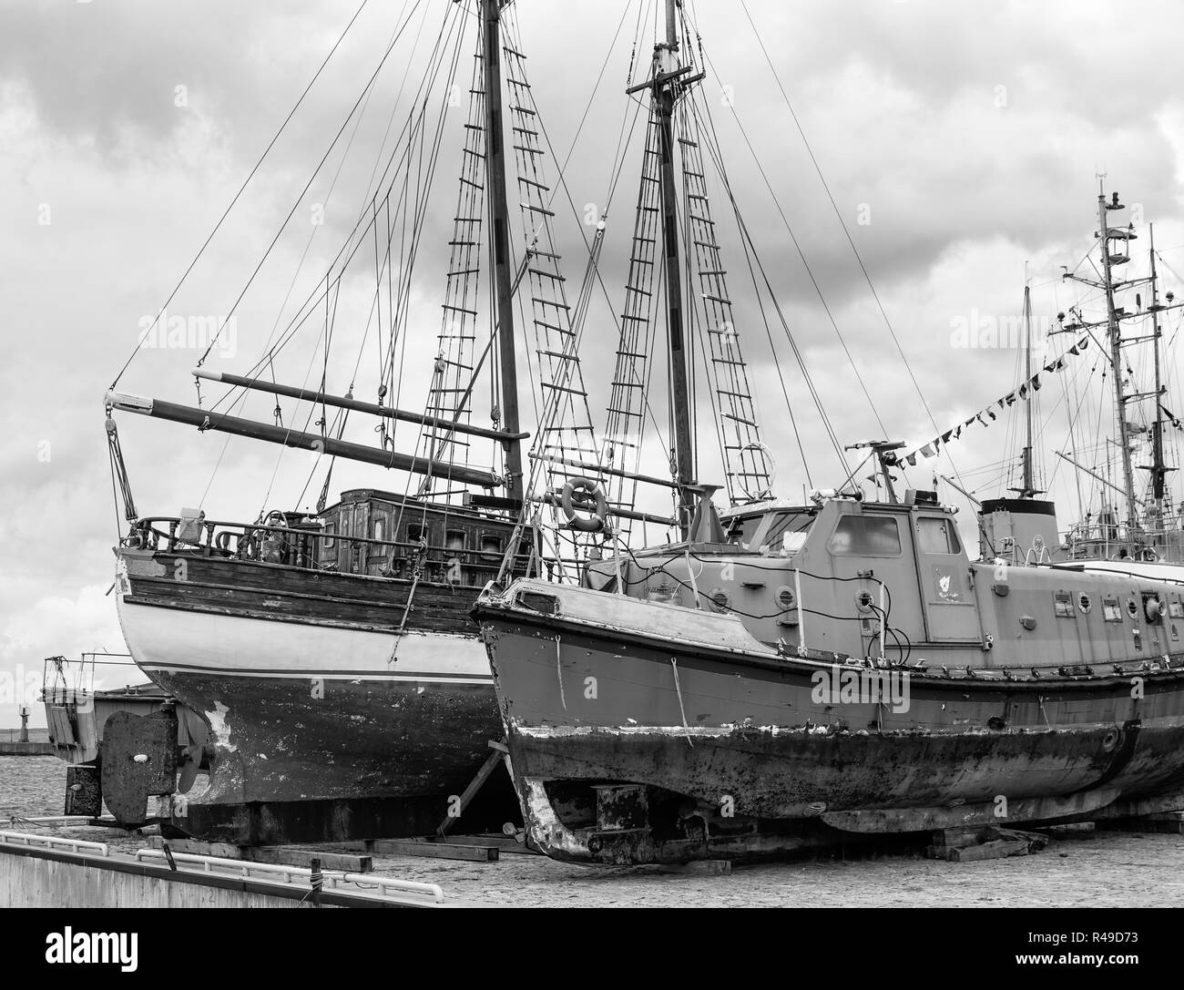 Vintage sailboats Black and White Stock Photos & Images - Alamy