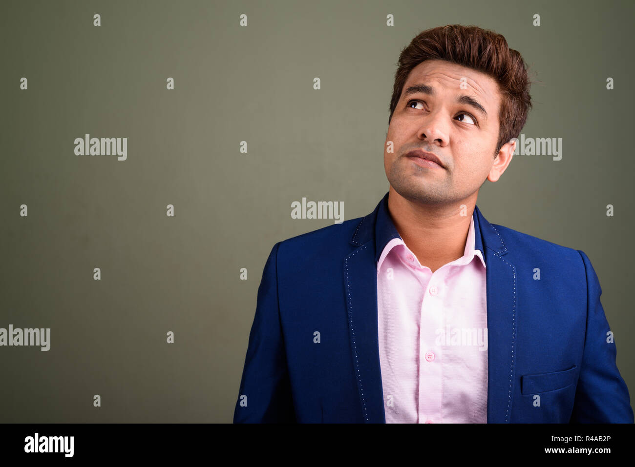 Indian man wearing suit hi-res stock photography and images - Alamy
