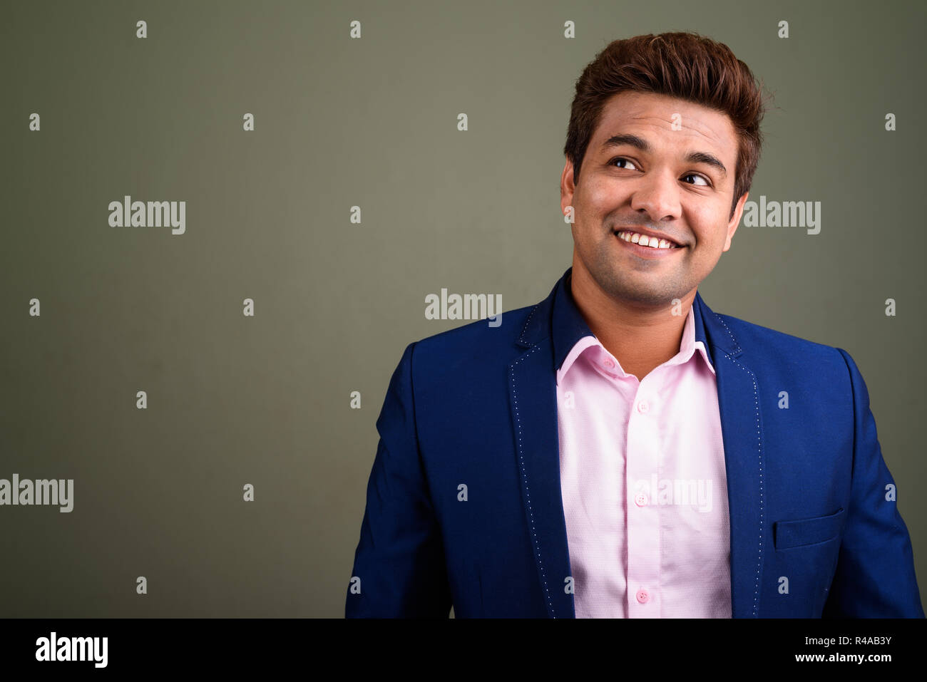 Indian man wearing suit hi-res stock photography and images - Alamy