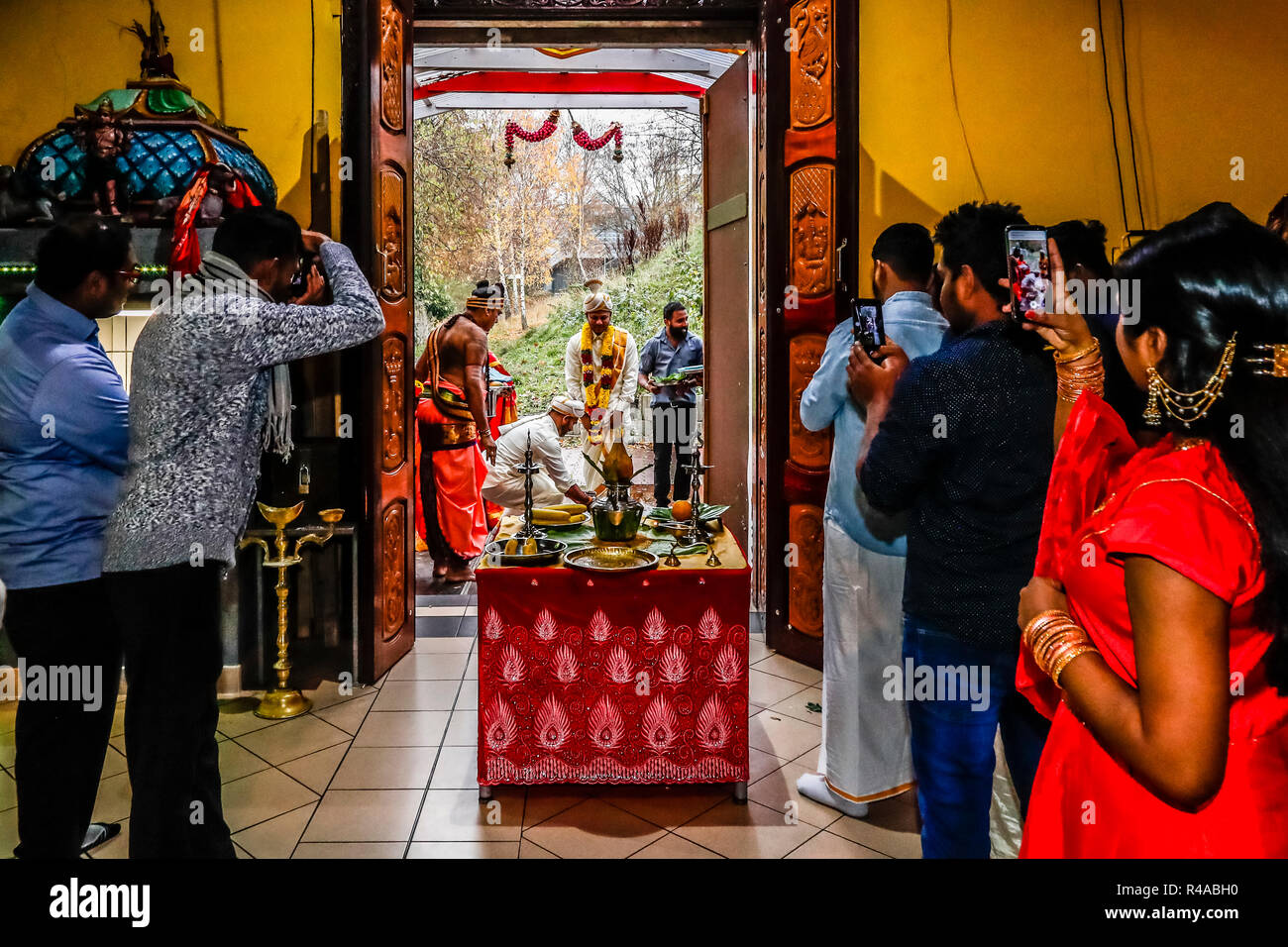 Tamil Hindu Wedding ceremony in a Dortmund Temple in Germany Stock