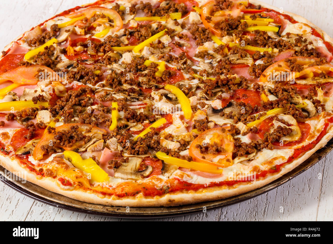 Pizza with minced meat and vegetables Stock Photo Alamy