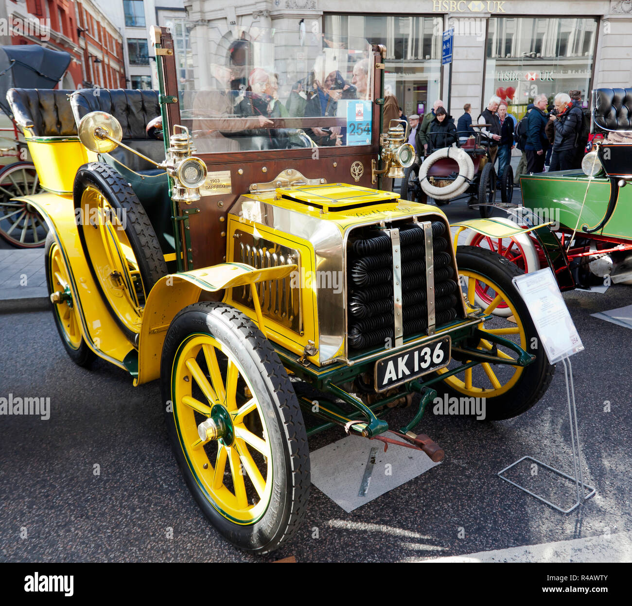 Three-quarter front view of a 1903 Darracq in the Veteran Car Concours d'Elegance, at the 2018 Regents' Street Motor Show Stock Photo