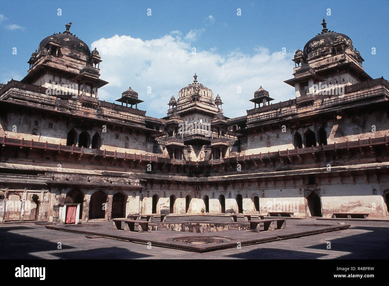 Jahangir Mahal with symmetrical structures, Orchha, Madhya Pradesh, India, Asia Stock Photo
