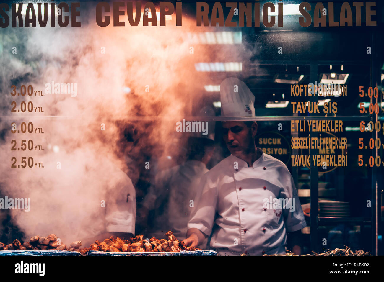 Kebab Window Turkish food cook hi-res stock photography and images - Alamy