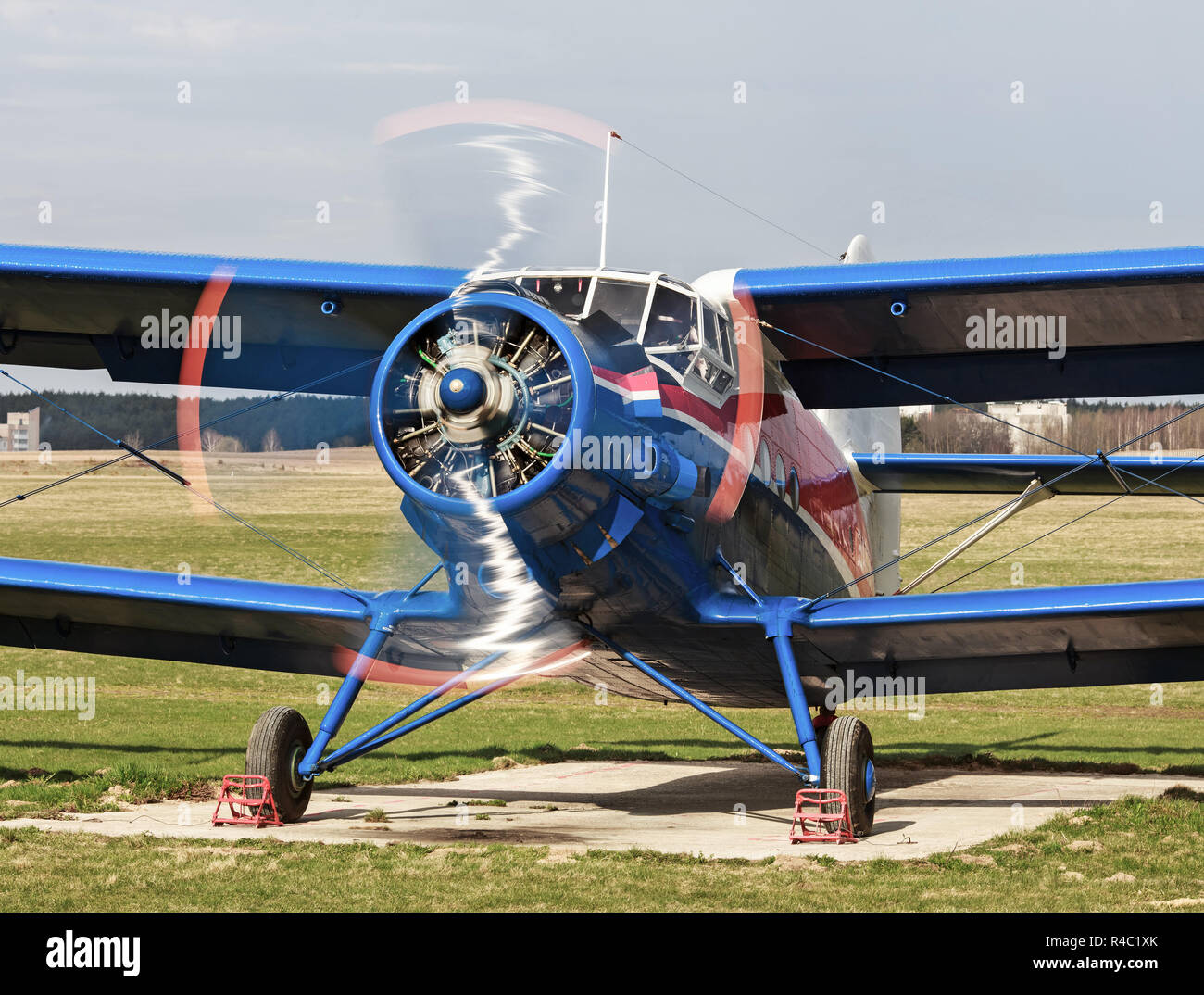 Airplane with rotating propeller Stock Photo Alamy