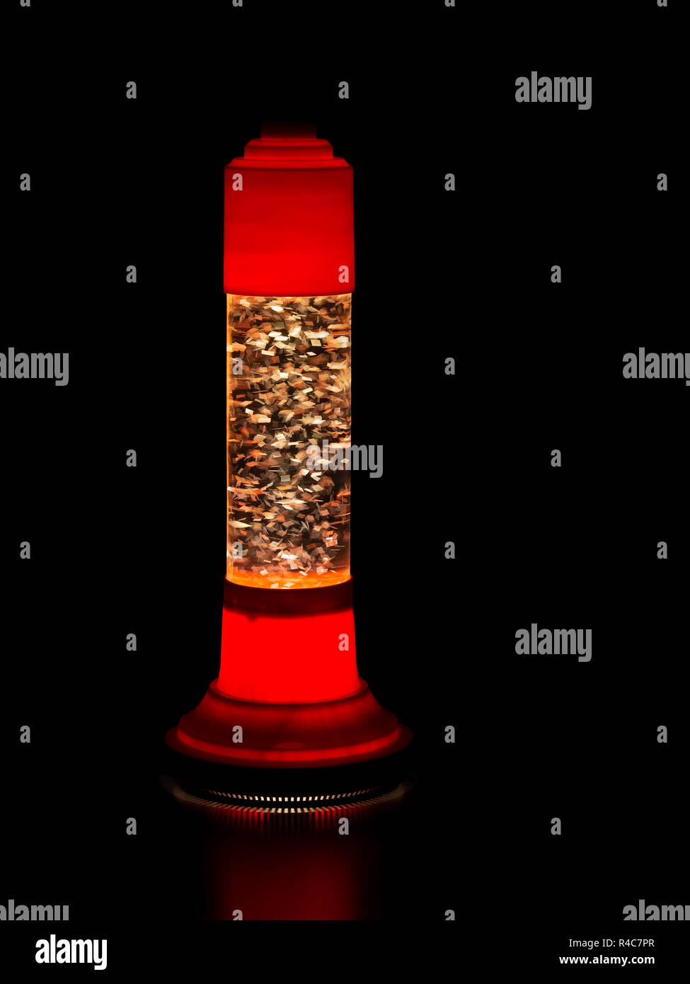 Retrò rosso lampada lava su rosso e bianco sfondo psichedelico Foto stock -  Alamy