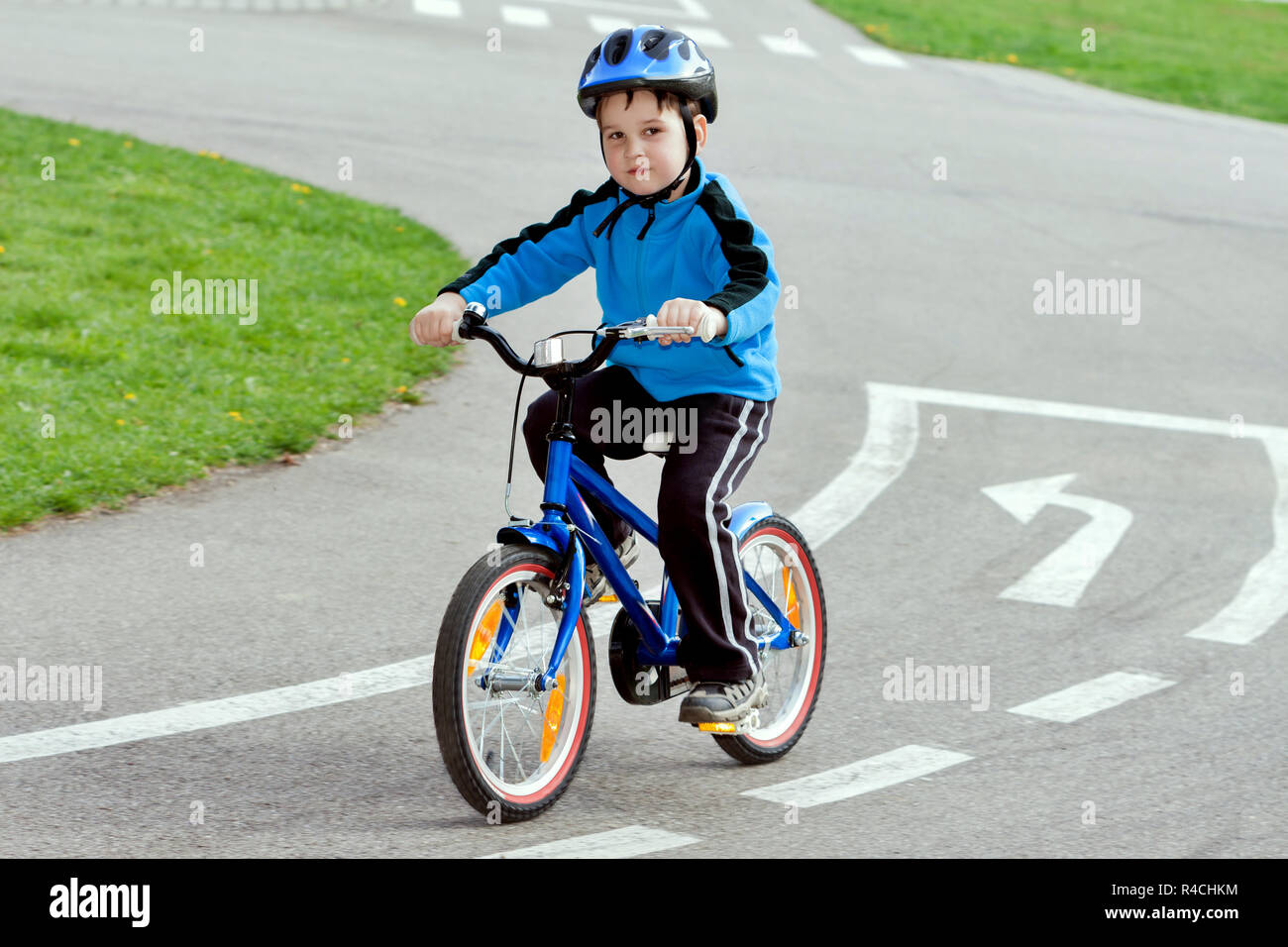 boys cycle helmet
