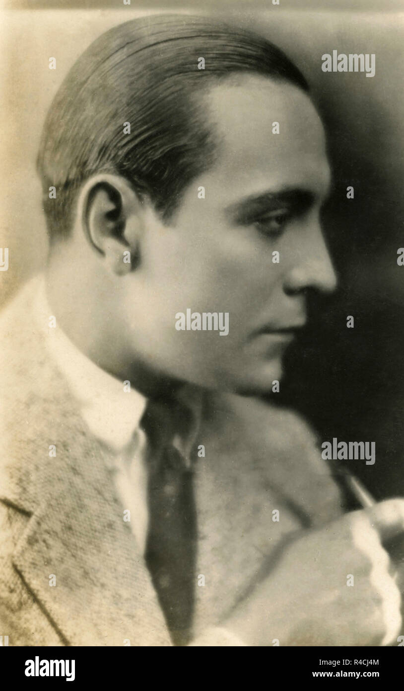 Austrian Actor Ricardo Cortez 1920s Stock Photo Alamy